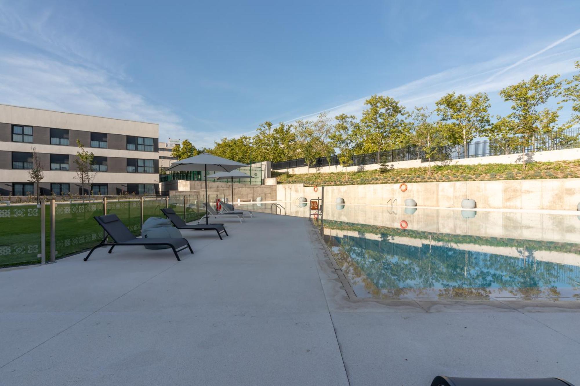 Apart-hotel Be Casa - San Sebastian De Reyes